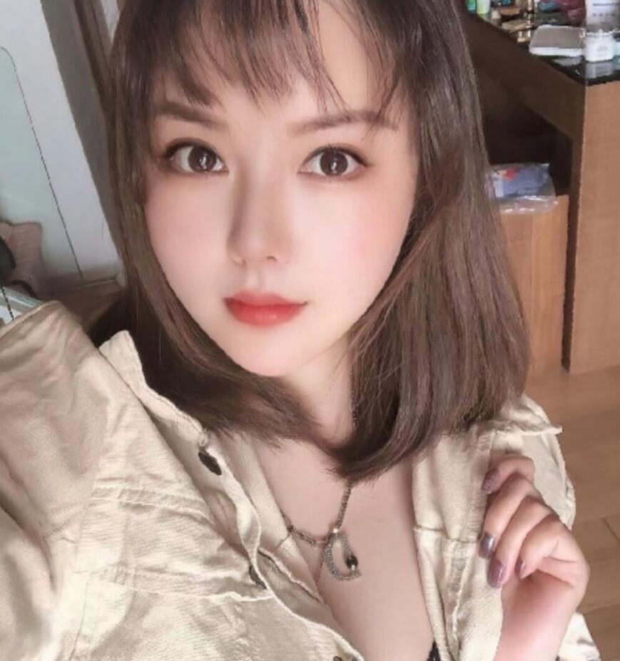 徐汇性感大胸妹