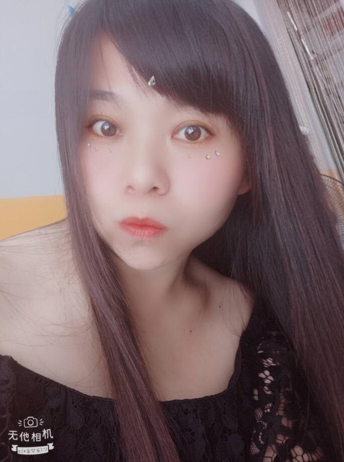 奶子特大的少妇
