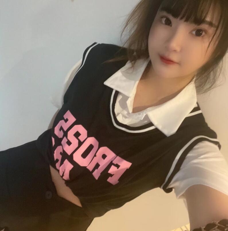 妹子相当骚，很值得
