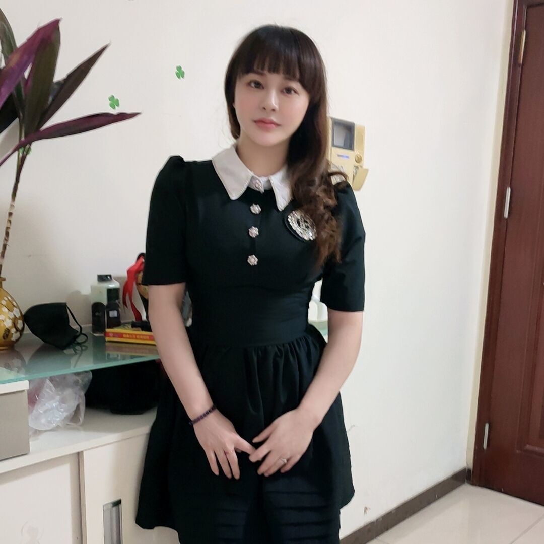 胸大水多的少妇