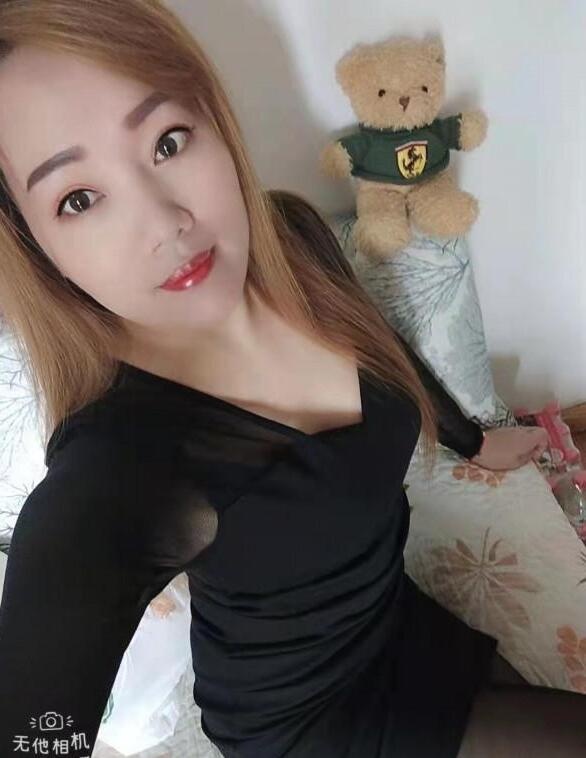 服务系轻熟女