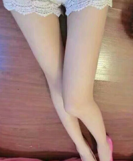 颜值不错的长腿美女婷婷