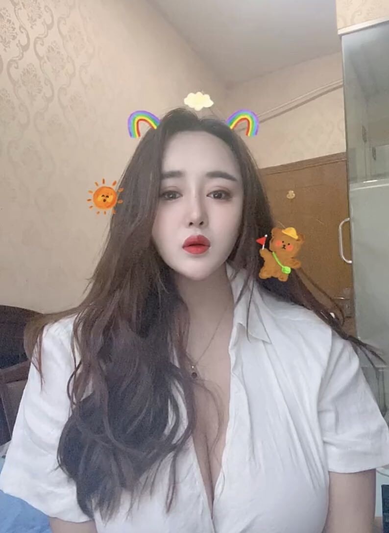 重庆兼职楼凤大胸美女