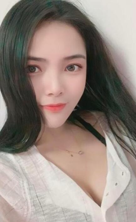 西湖小区雪儿