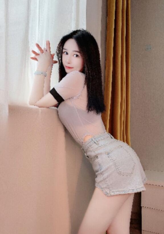 人小胸大晓情