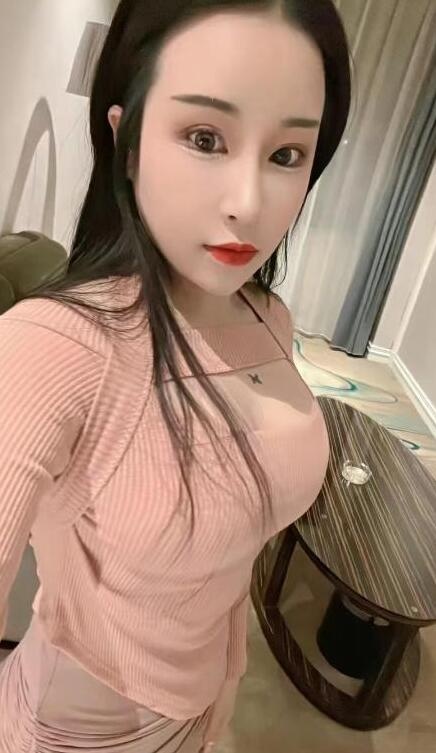 嫩妹大胸思思