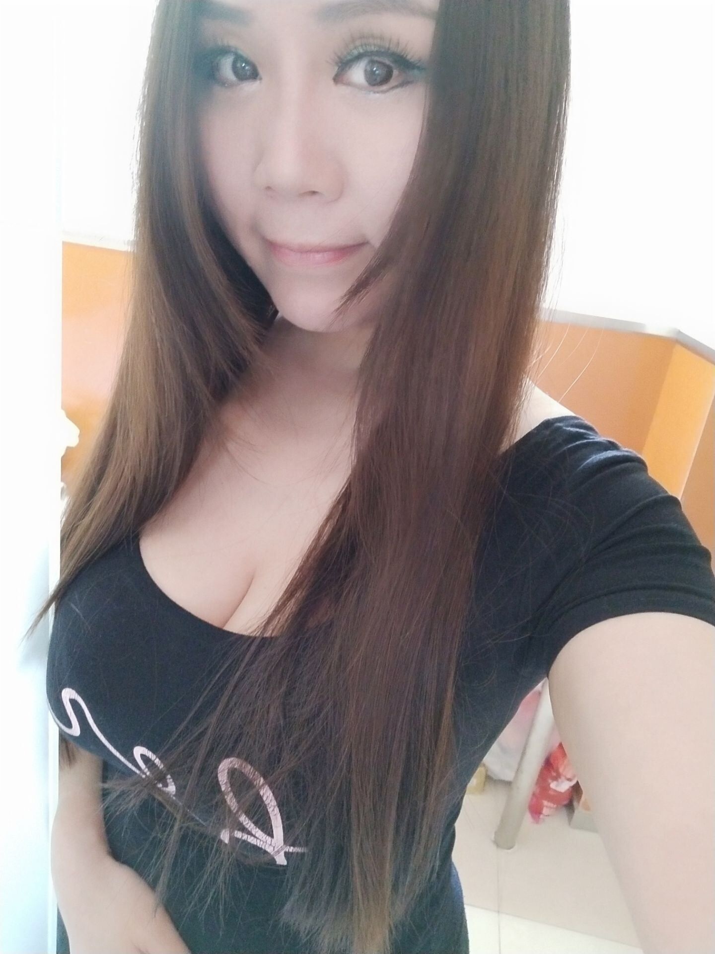 杨浦轻熟兼职楼凤大奶子