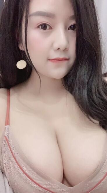 南门肉感纯欲妹纸