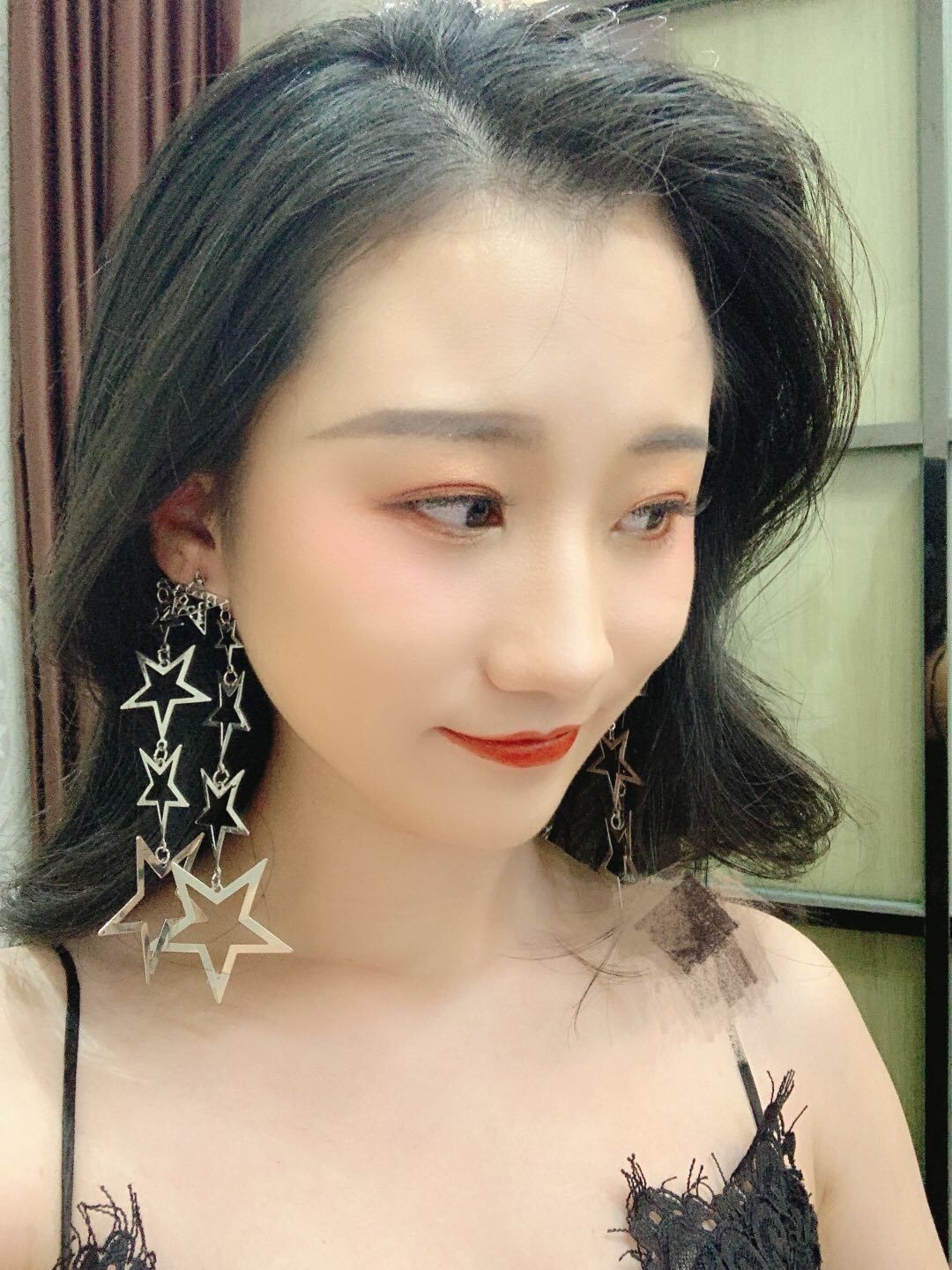 约会清纯妹子颜值高身材棒