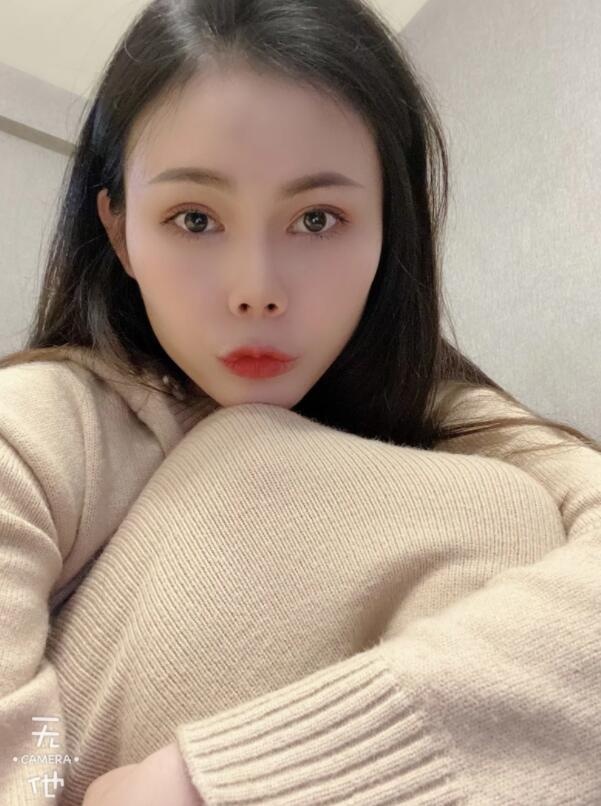 橡树林轻熟女云朵