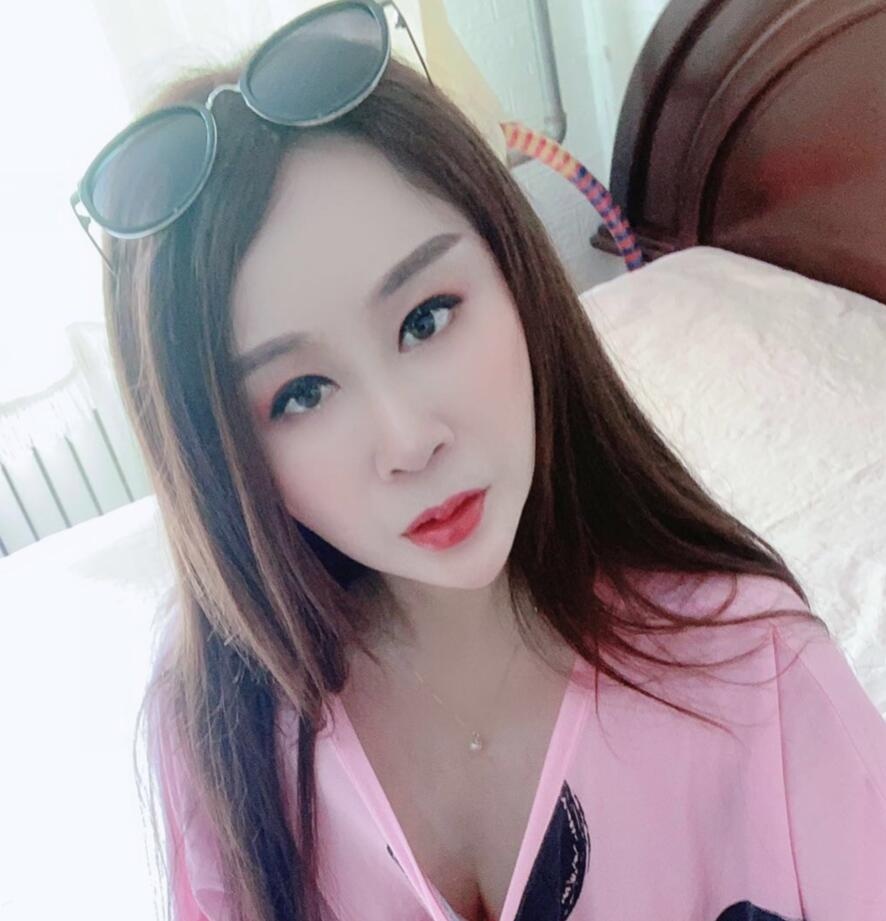 体验诱惑少妇