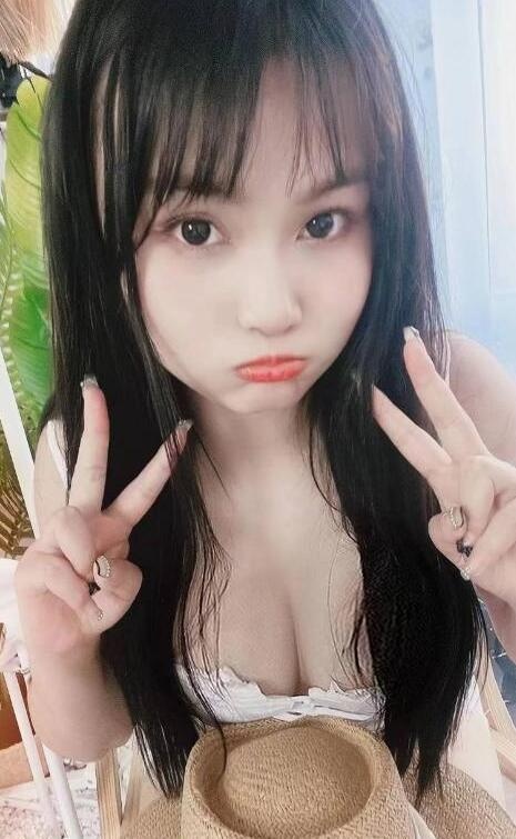 分享个大眼萌妹