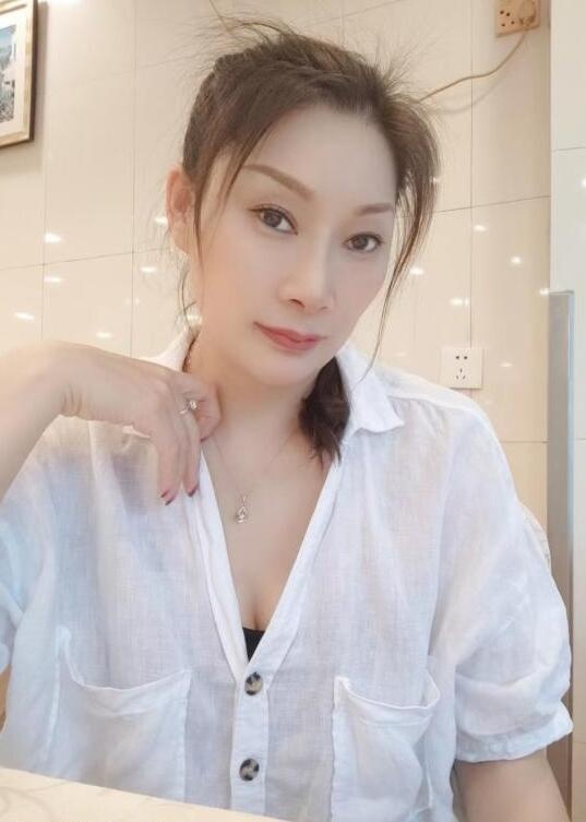 少妇果儿