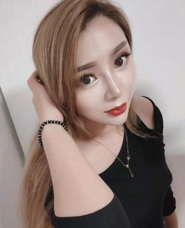 风骚美女小玉