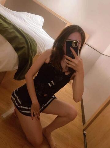体验江宁御姐