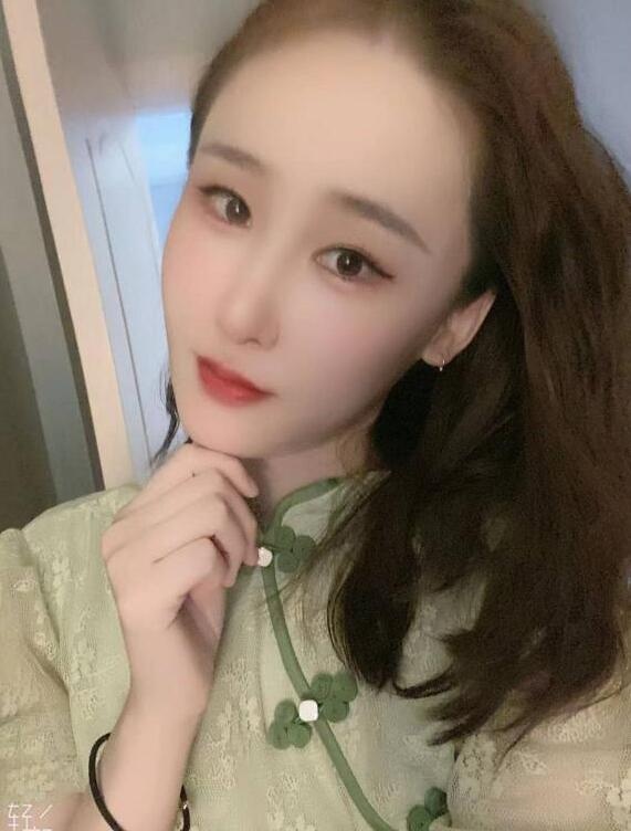 身材很好的骚嫩妹