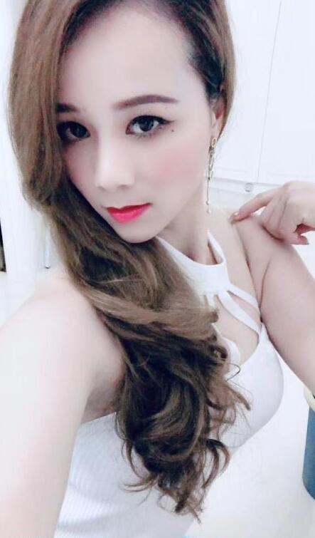 分享个时尚辣妹