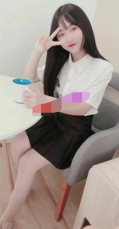一个之前加的嫩妹