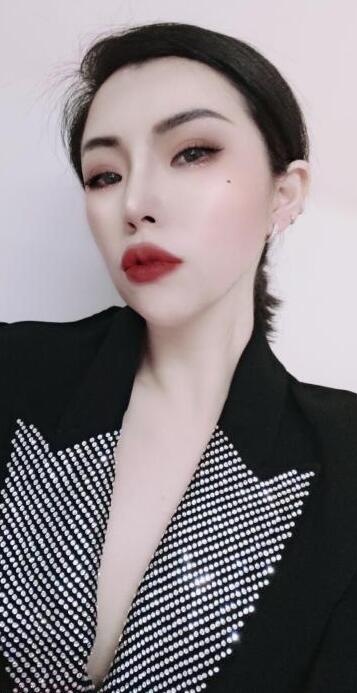 制服妹，口活很嗨