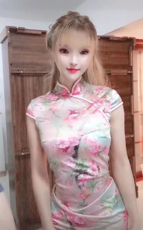 广州小妲己