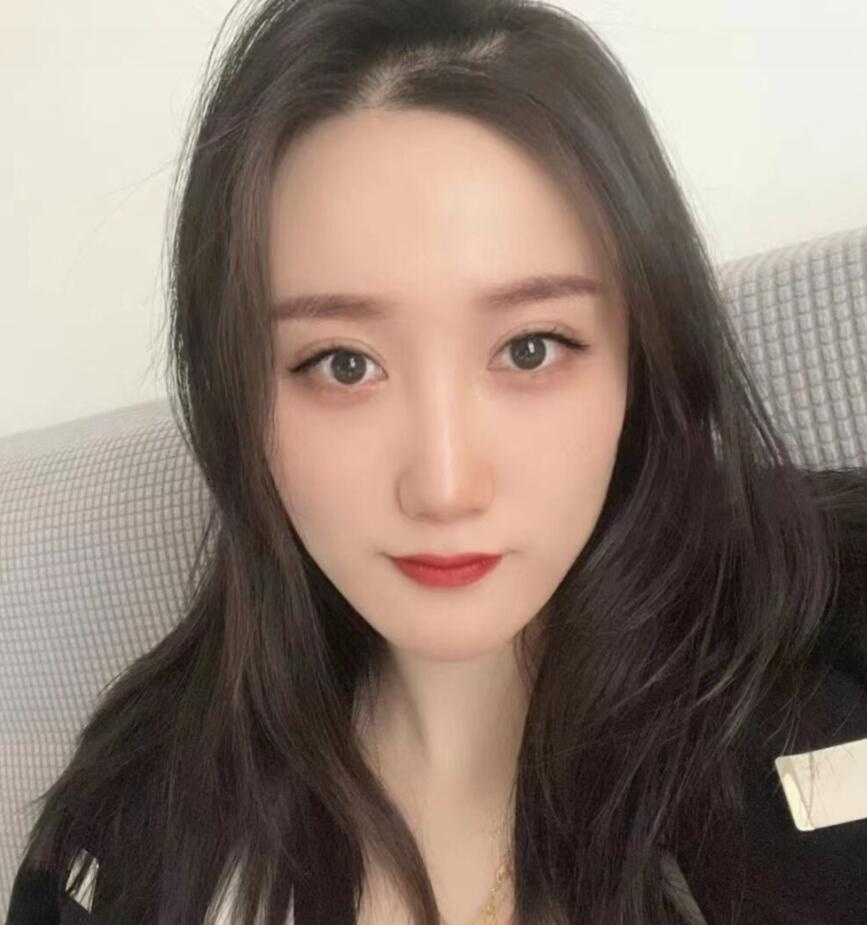 体验蜜桃臀少妇