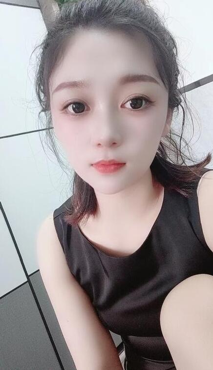 鲜嫩多汁瑜伽妹