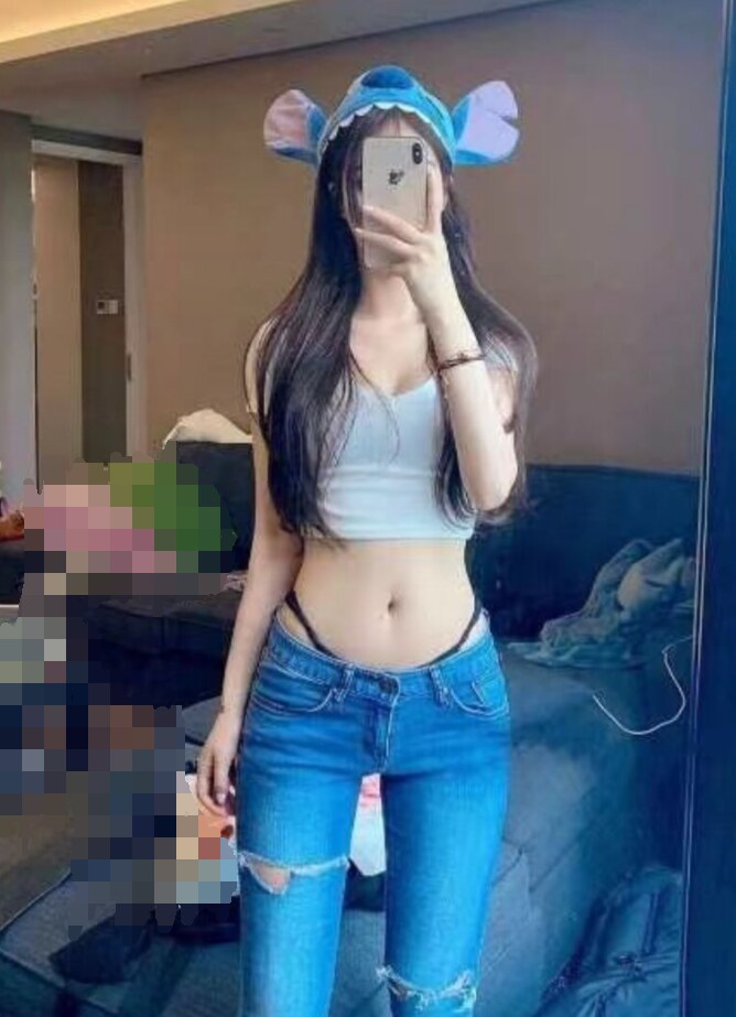 丰满大胸的长腿琪琪