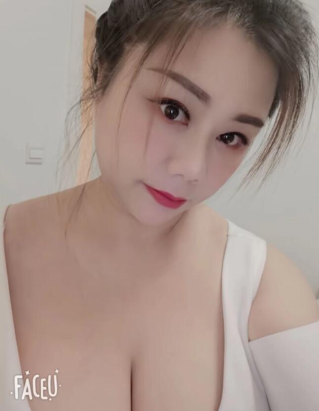 后入美艳大白奶
