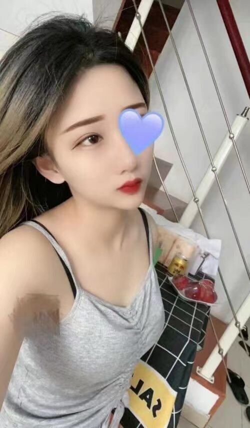越城大胸嫩妹小琳