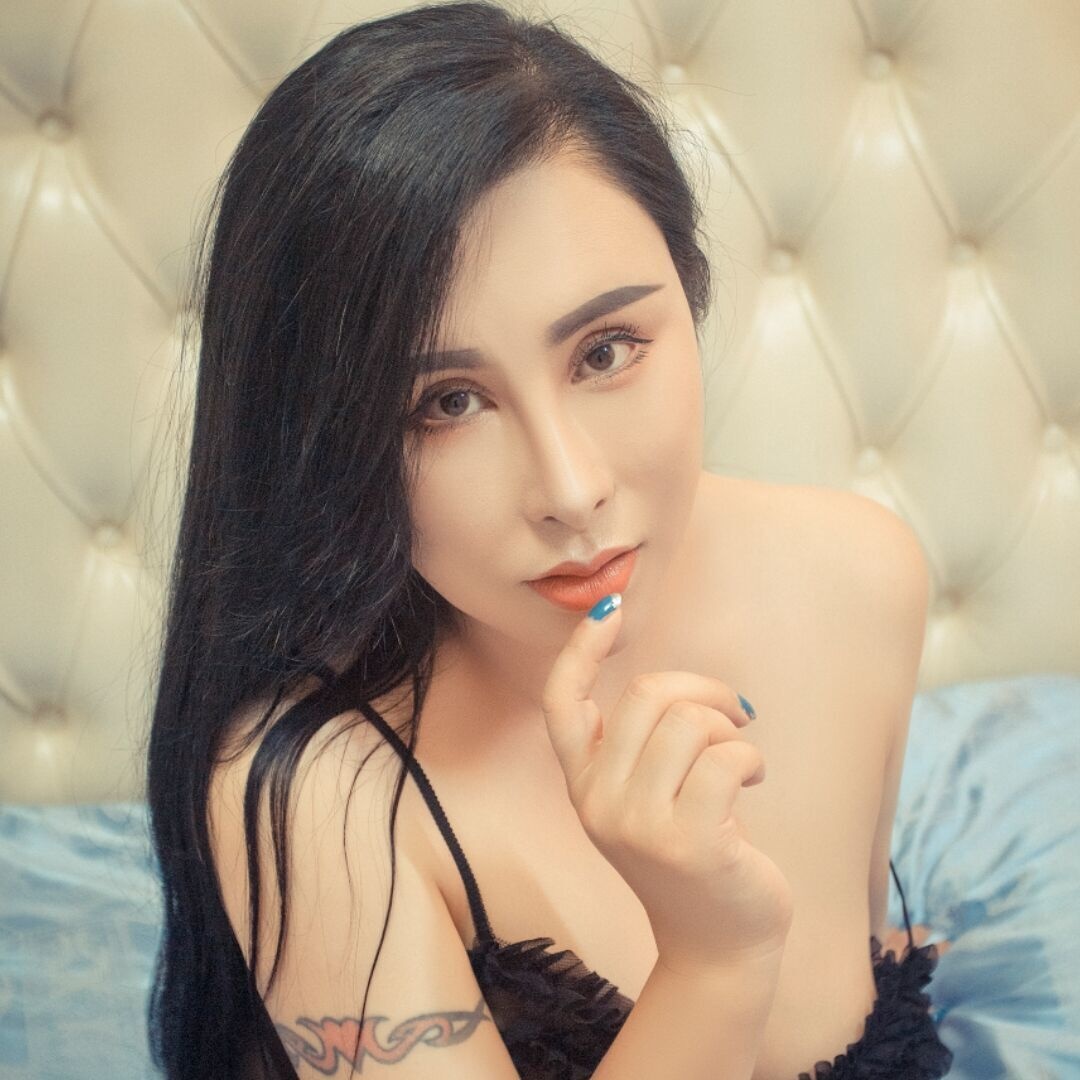 洗浴出身的小佟