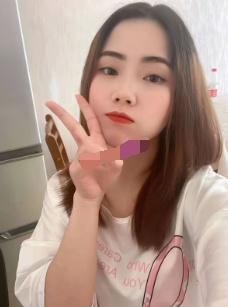 苗条美女彤彤