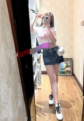 大奶萌妹丽宝