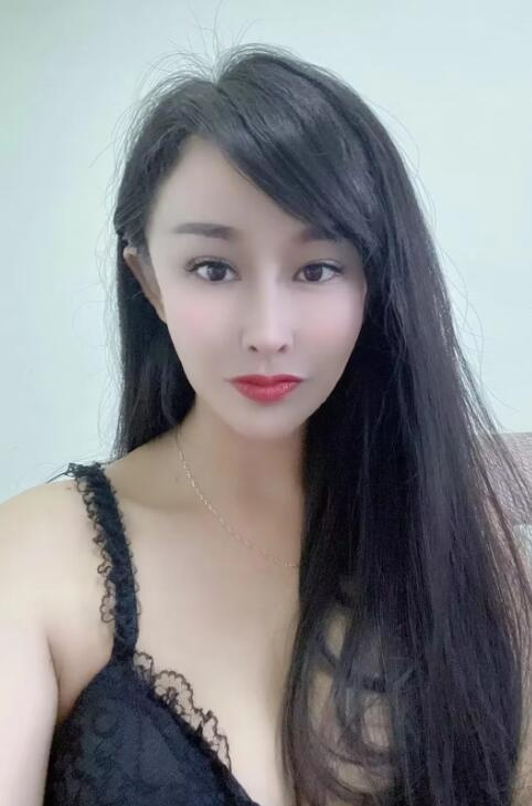 水娃瑛子
