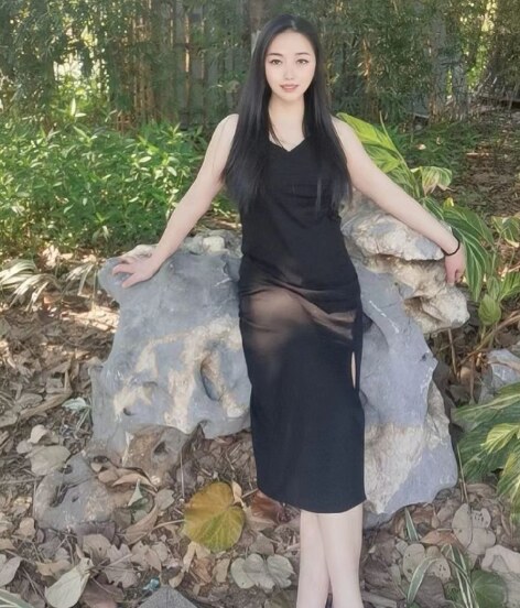 广州海珠翘臀七月