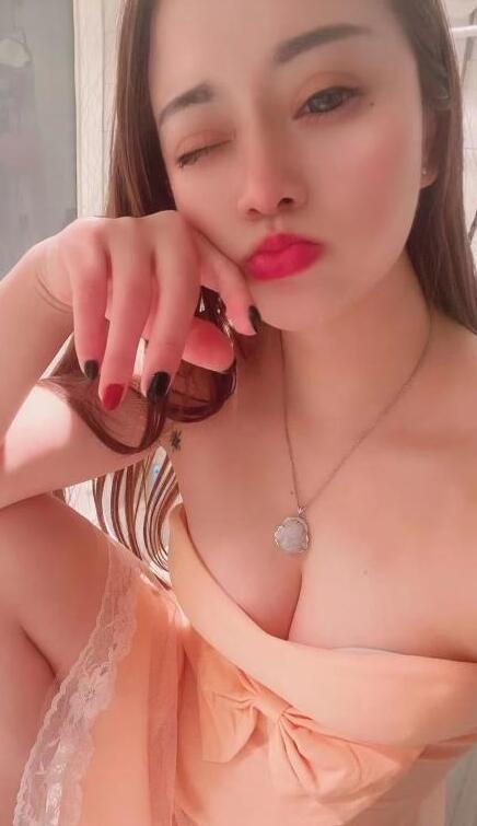 南坪巨乳御姐