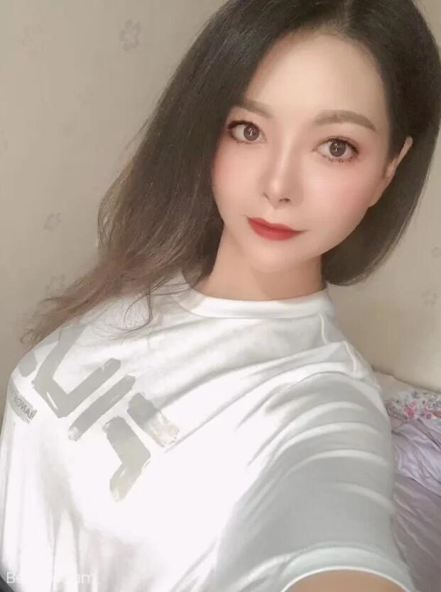 锦江万达小少妇