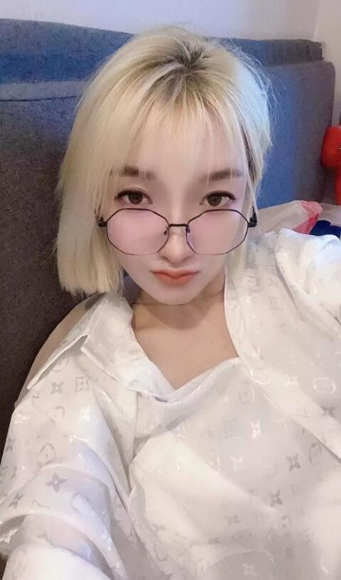 河西新感觉小姐姐