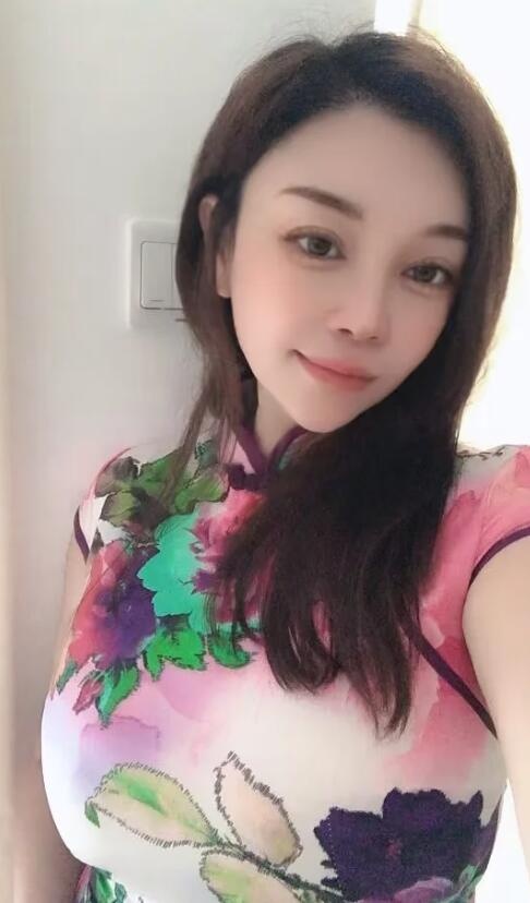 南山服务系巨乳肥臀