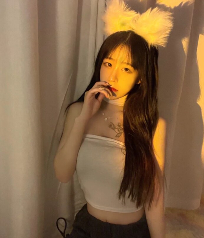  年轻妹妹