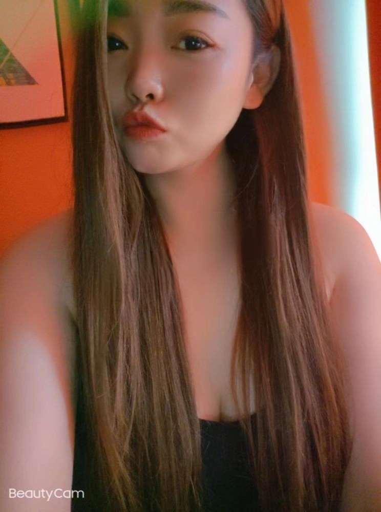 西湖区诱人的小騒货 太爽了