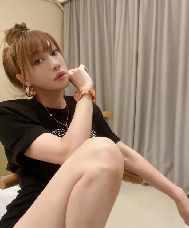 高挑小妹妹