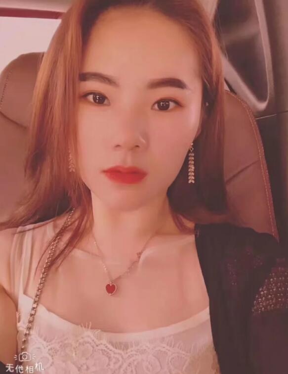 龙华好身材玲儿