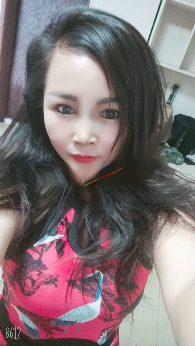少妇小彤