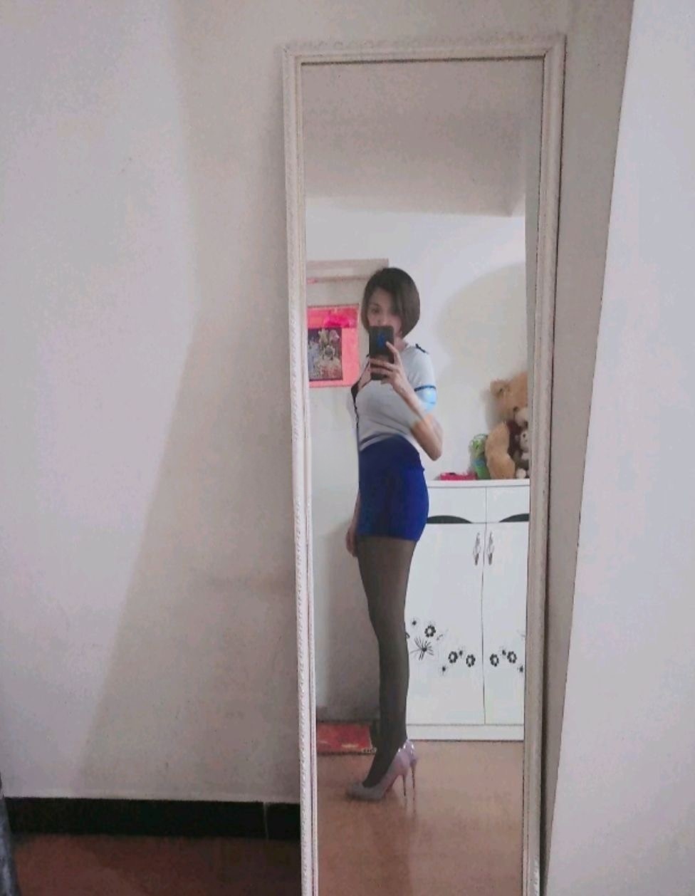 喜欢丝袜，情趣内衣的狼友进
