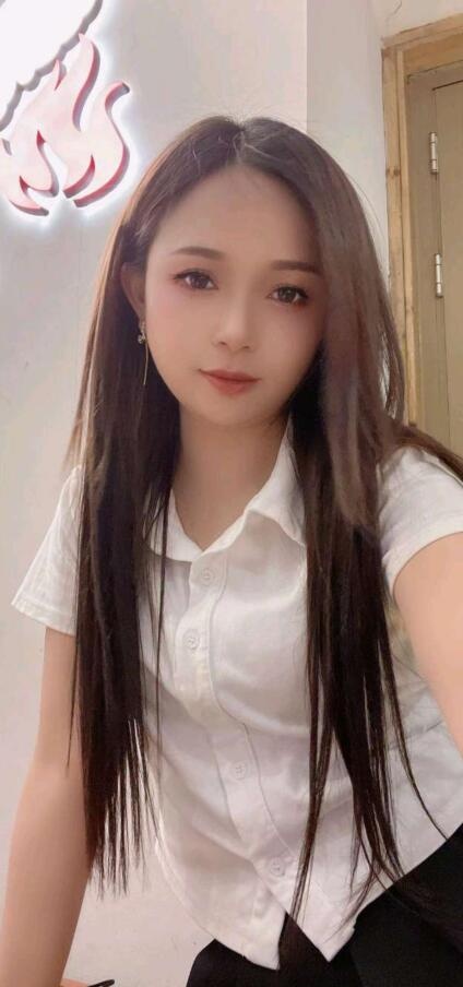 新人芯芯