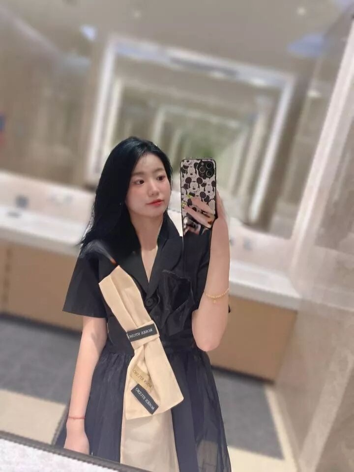 罗湖刚下水小嫩妹