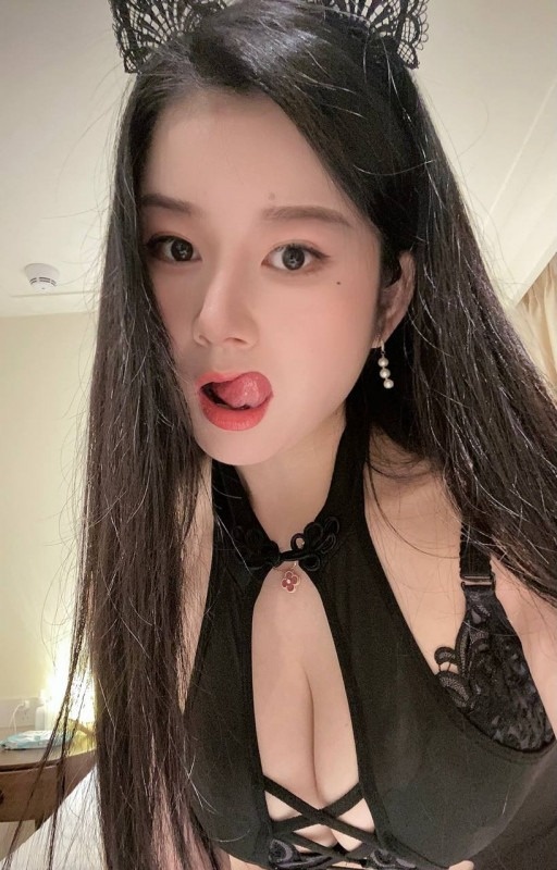  制服性感小姐姐