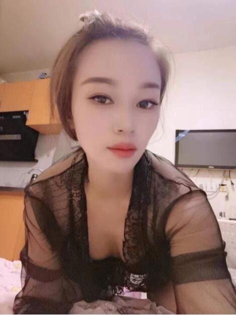  惠新西街漂亮小姐姐