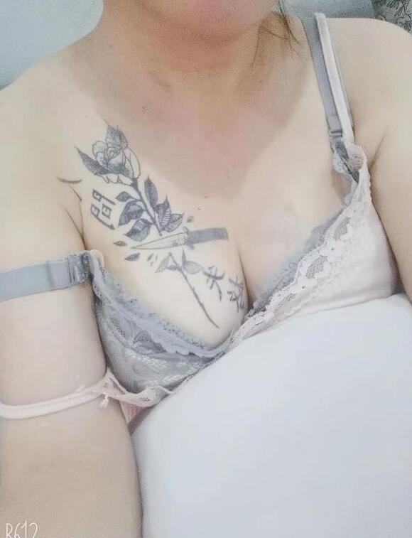 白虎服务型少妇