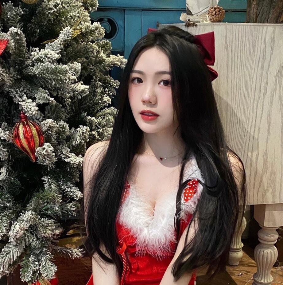 大奶潮喷欲女